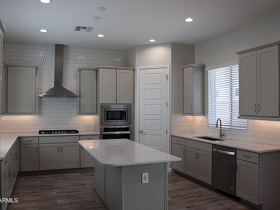 2nd image of 4874 N Shady Glen Ave E