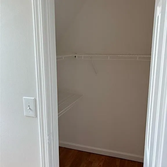 1070 Meadowsong Cir — Photo 11