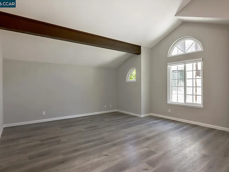 1539 Trimingham Dr — Photo 16