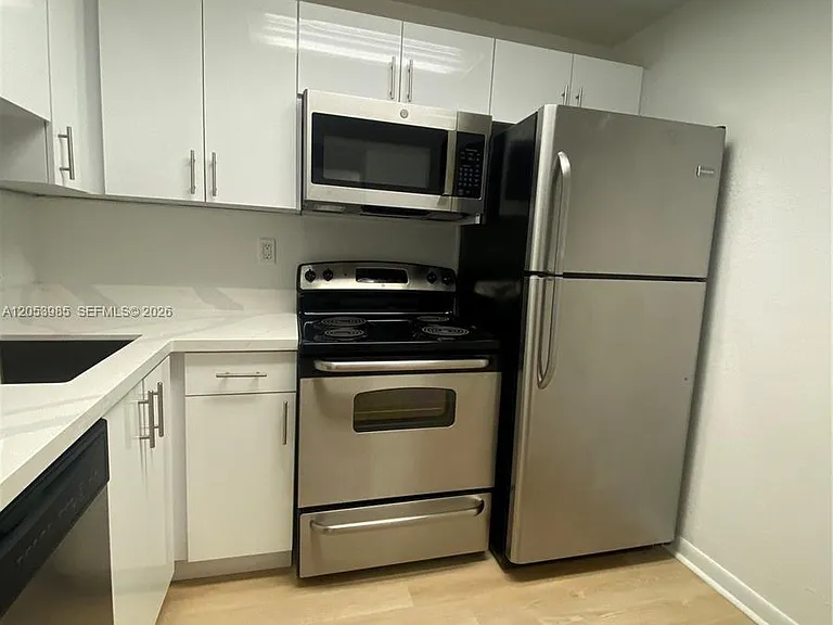 9350 Fontainebleau Blvd #609 — Photo 6