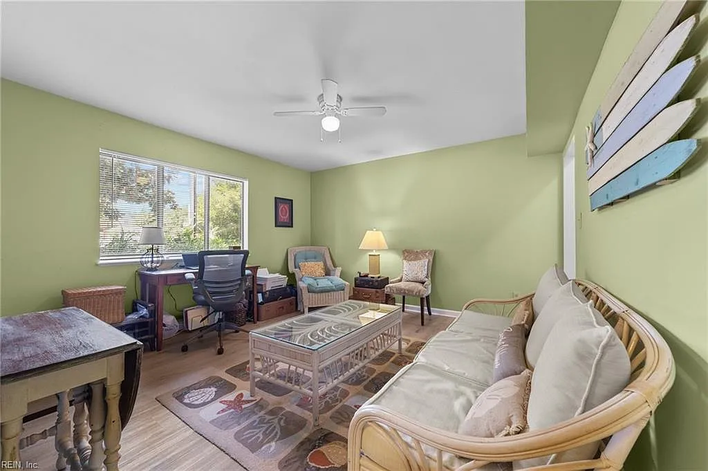 3 bed, 1977 sqft, $2,400 — Photo 4