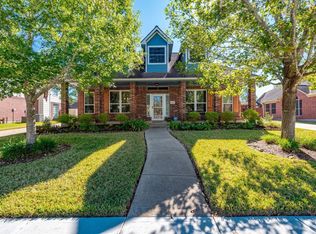 2507 Evergreen Dr, Pearland, TX 77581