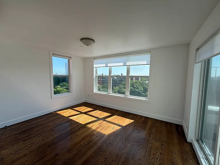 490 Ocean Pkwy #72 — Photo 1