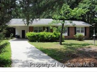 5703 Yellowstone Ct, Fayetteville, NC 28303