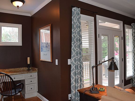 Study Nook - Bill paying