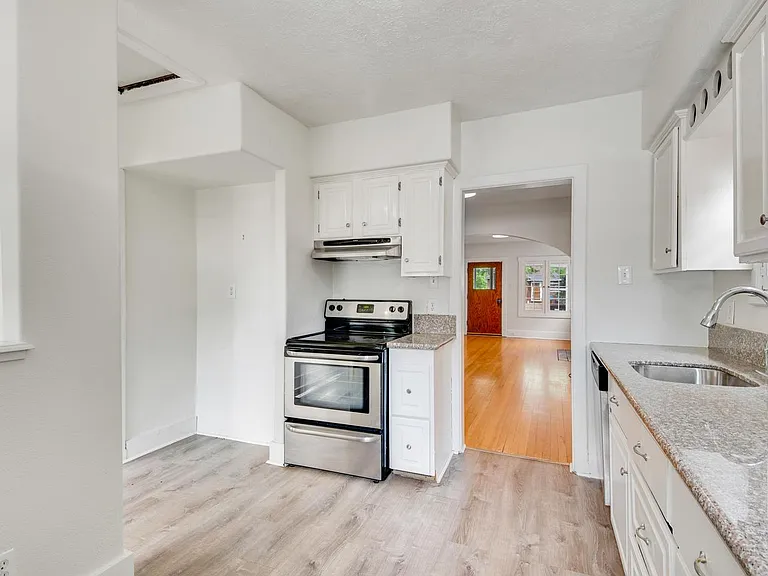upper kitchen