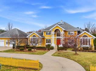 1105 Lakeview Dr, Fairfield, IA 52556