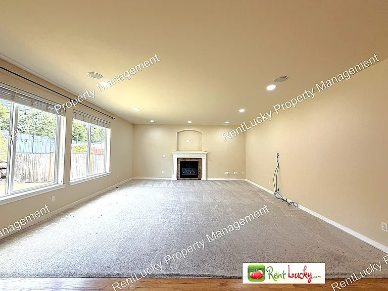 3619 222nd Pl SE — Photo 2