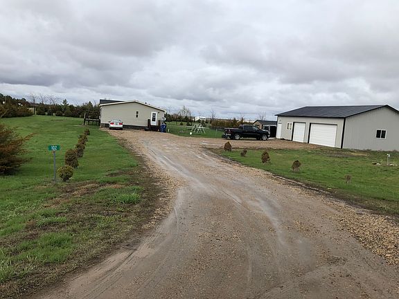 Driveway to home