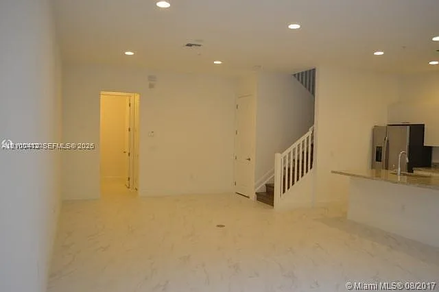 Pembroke Falls-Phase 1 — Photo 4