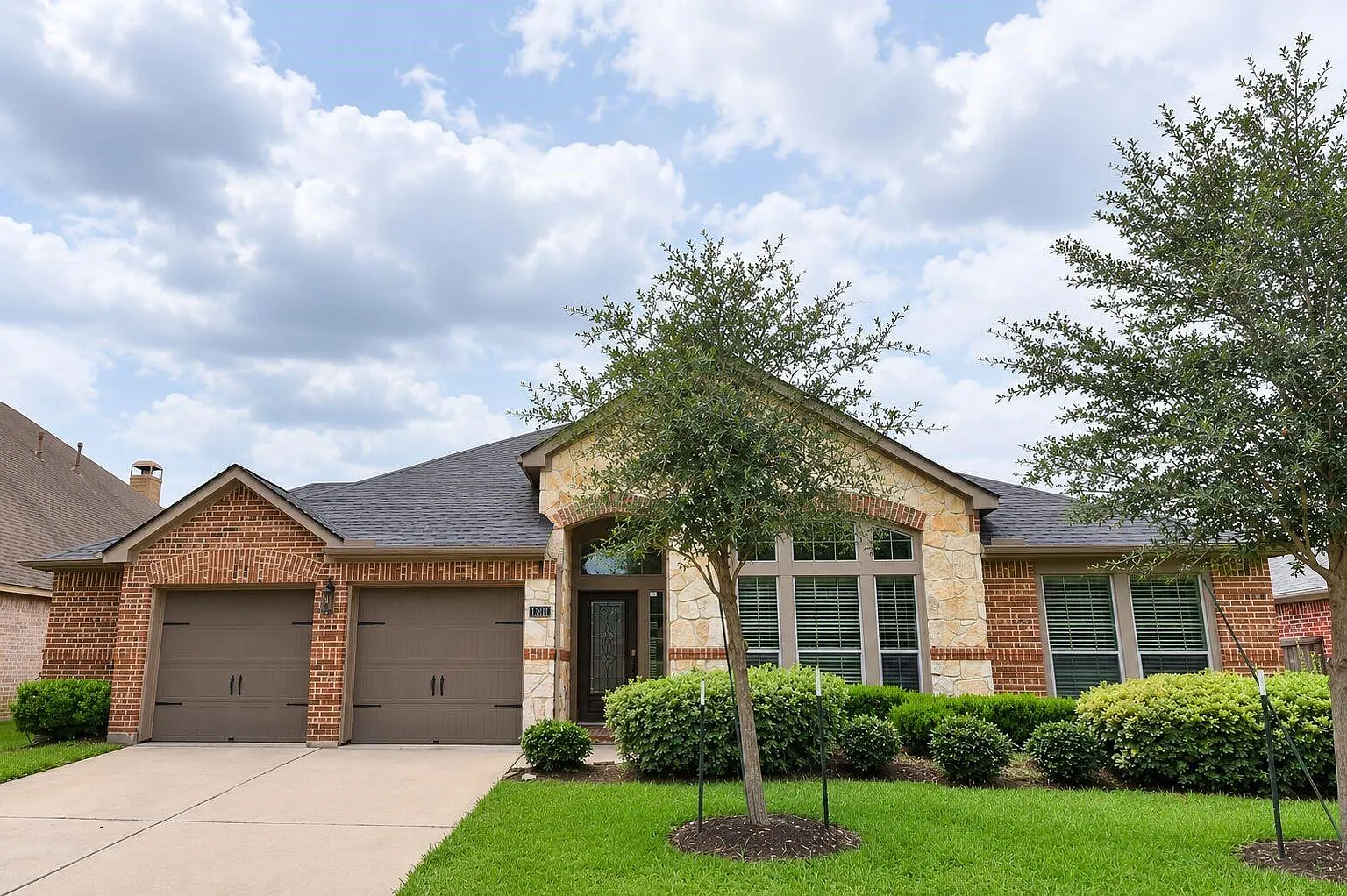 4 bed, 3.0 bath, 3035 sqft, $3,150 — Photo 1