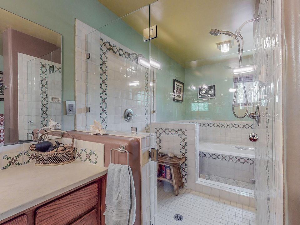 1st image of 2338 Santa Barbara Dr