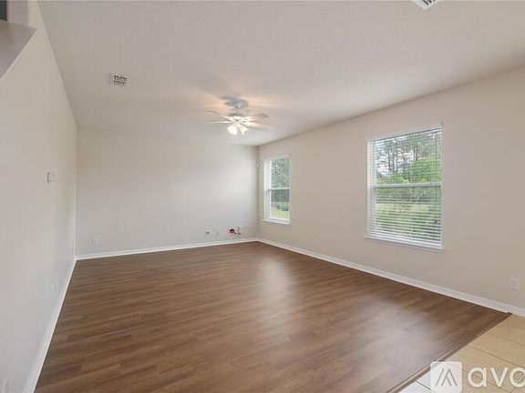 4th image of 5072 Longmeadow Park St