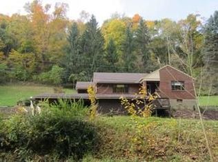 310 Weigles Hill Rd, Elizabeth, PA 15037
