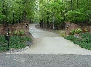 195 Anderson Ln, Wetumpka, AL 36093