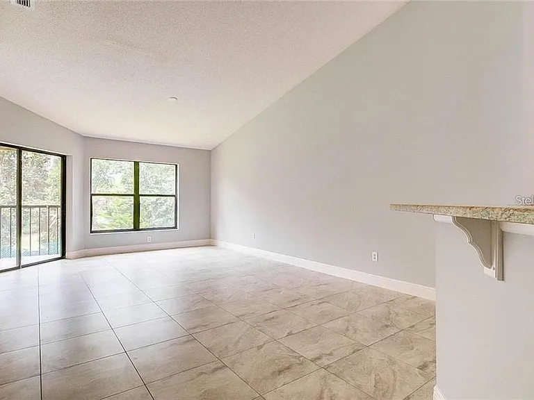 7863 Sugar View Ct #7863 — Photo 6
