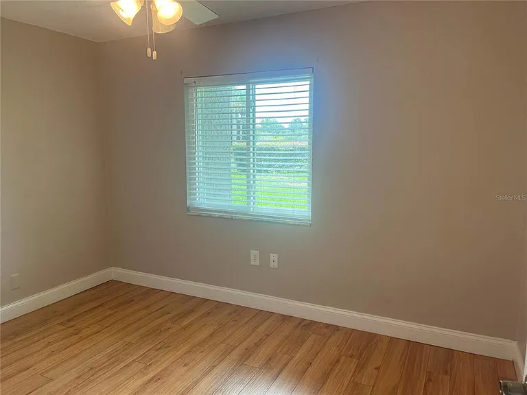 3101 Village Ln — Photo 23