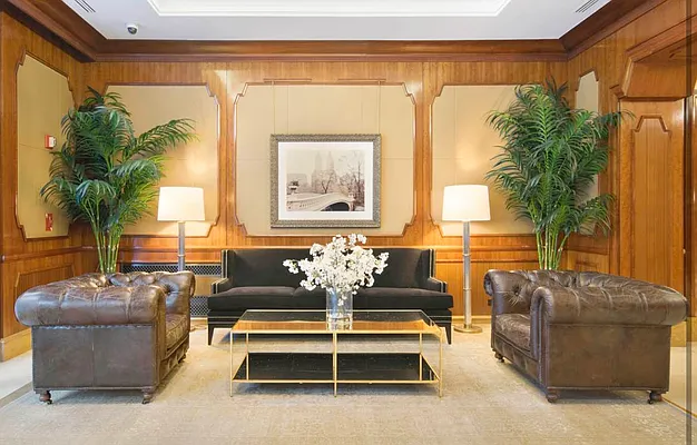 Rented by Compass | media 40