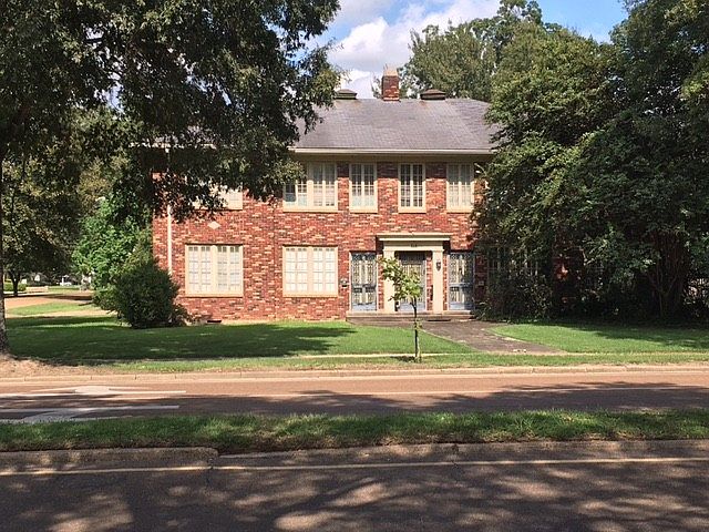 2nd image of 514 Grand Blvd