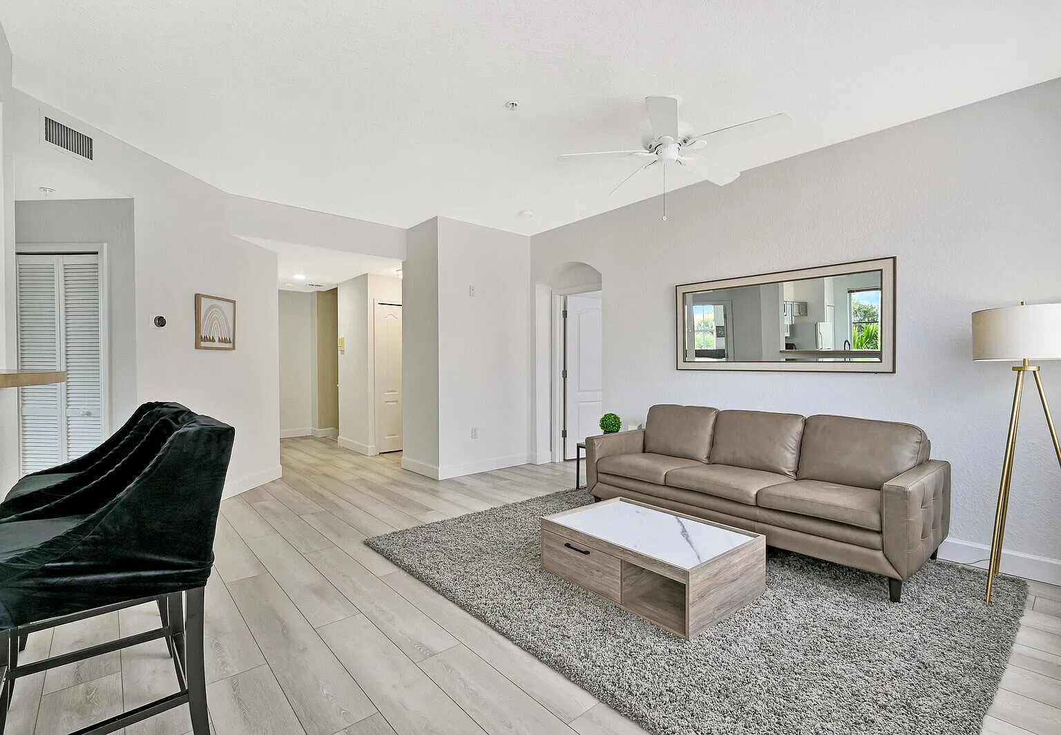 2 bed, 2.0 bath, 1403 sqft, $2,800 — Photo 3
