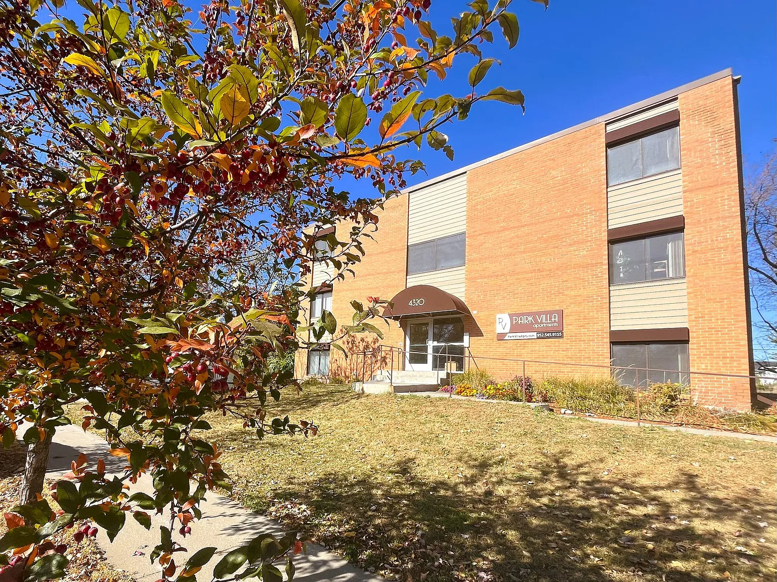 Park Villa — Photo 1