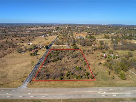 3rd image of 4655 E Highway 20