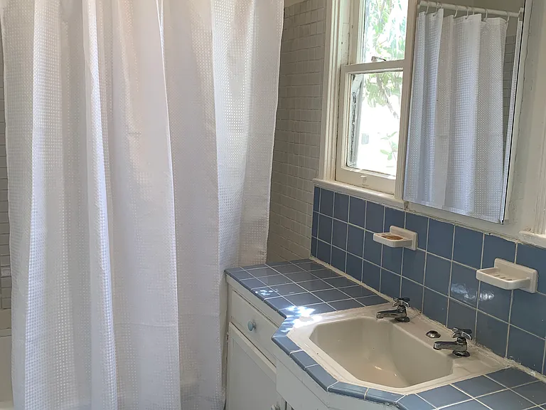 10724 Camarillo St #10724 — Photo 35