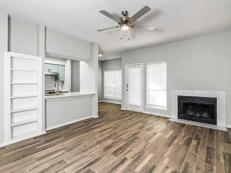 Ronan Apartment Homes — Photo 15