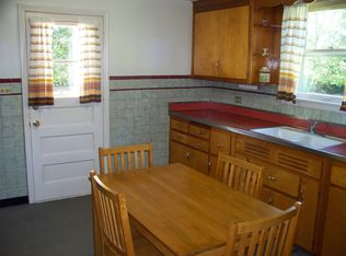 704 Woodruff Rd, Joliet, IL 60432