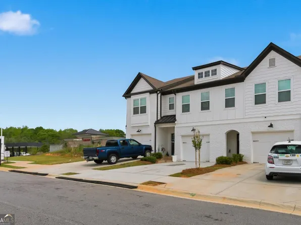 82 Auburn Run Ln, Auburn, GA 30011