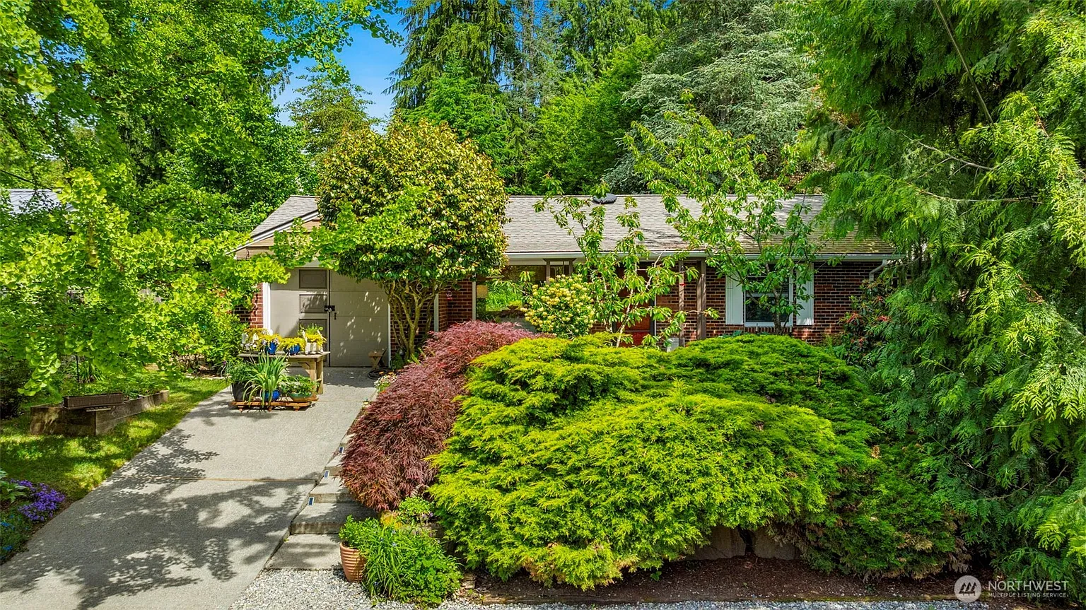 11308 Alton Avenue NE photo 1
