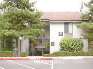 10512 NE 32nd Pl APT F203, Bellevue, WA