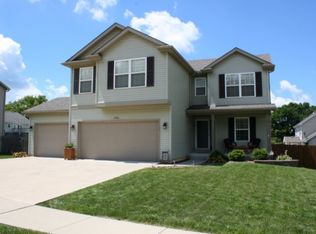 2303 Savanna Rd, Bloomington, IL 61705