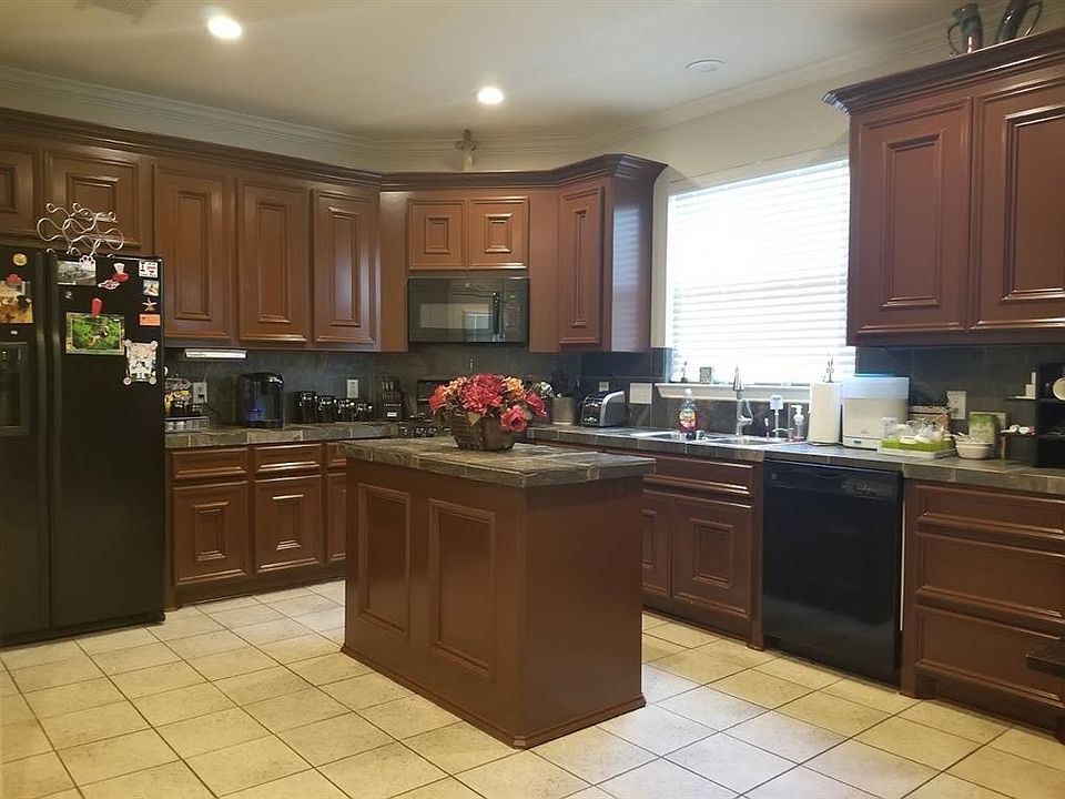 1st image of 12161 Stone East Dr