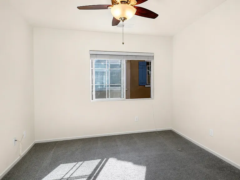 1433 Levant Ln #5 — Photo 5