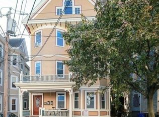 11 E Milton Rd, Brookline, MA 02445