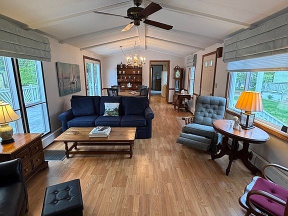 3rd image of 1 Sycamore Dr