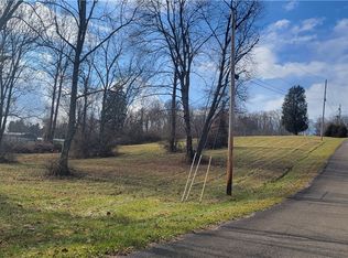 Spring St, Beverly, OH 45715