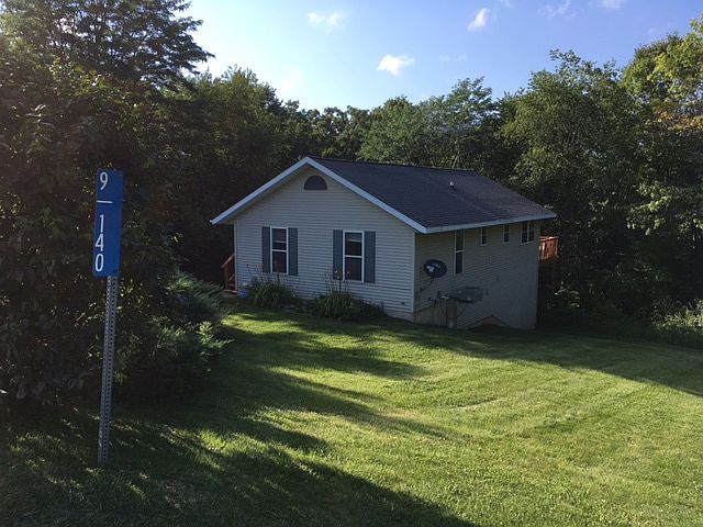 1st image of 9A140 Hawthorne Dr