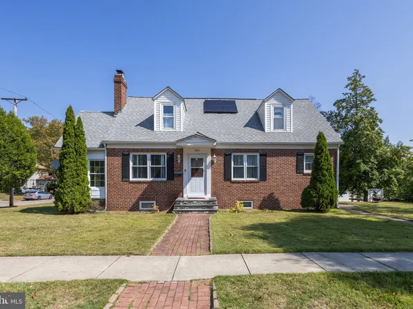 6902 Collins Ave, Pennsauken, NJ 08109