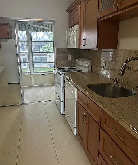 7605 NW 5th Ct #204 — Photo 6