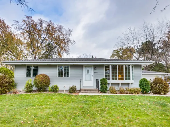 3528 Emerald Dr, White Bear Lake, MN 55110