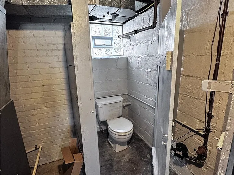 2308 Starkamp St — Photo 19