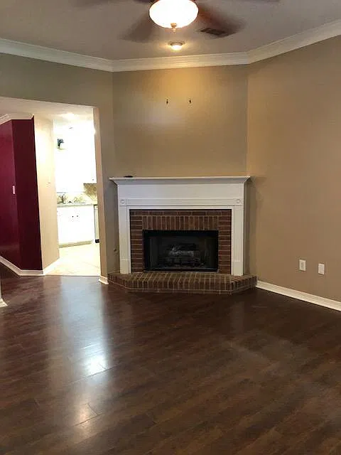 3 bed, 1595 sqft, $1,950 — Photo 3