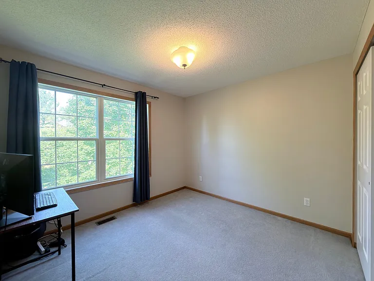 15608 Prospect Rd — Photo 29