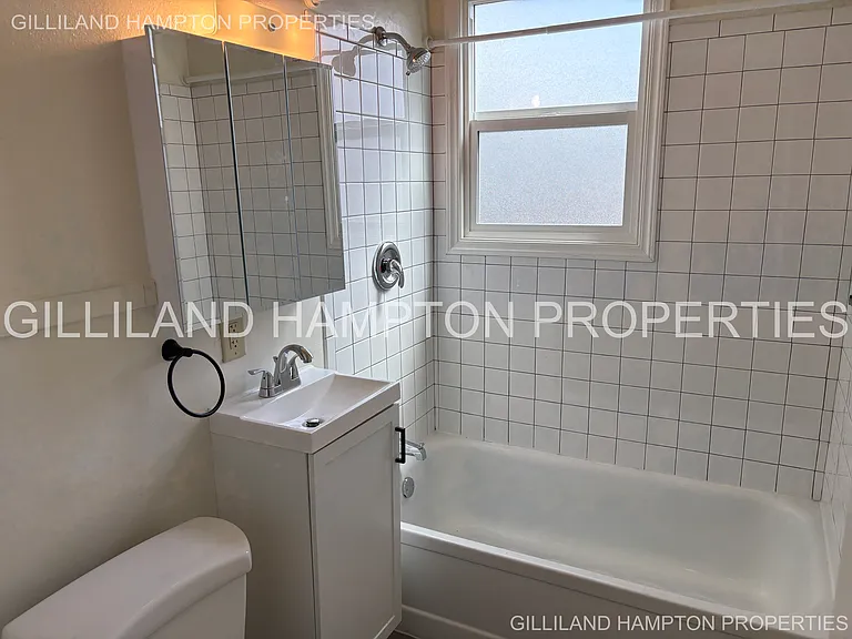 320 NW 15th St #320 — Photo 26