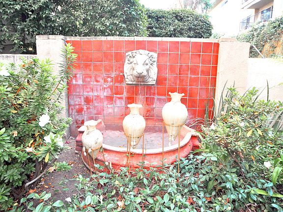 4th image of 330 W California Blvd APT 206