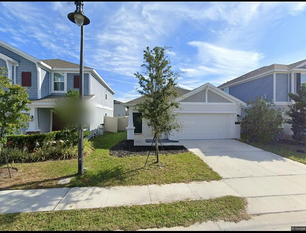 3 bed, 1432 sqft, $2,000 — Photo 3