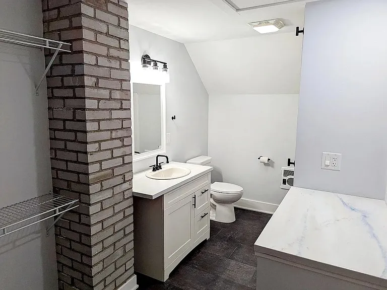 410 Fairfield Ave NW — Photo 16