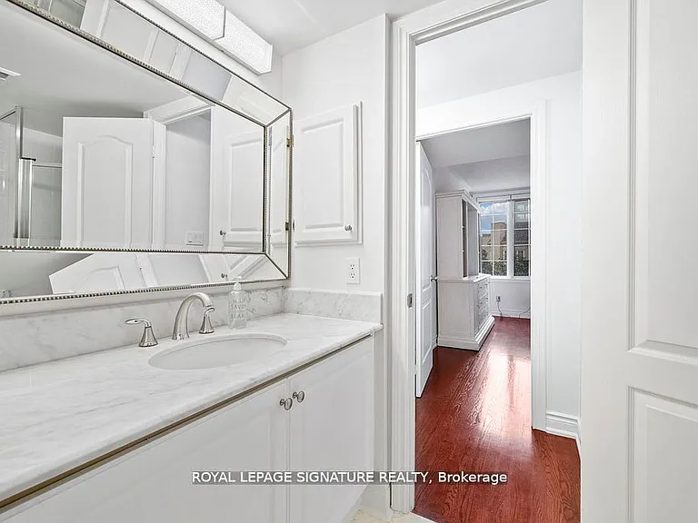 1 Rean Dr #Townhouse 9 — Photo 18